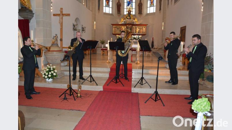 Die fünf Musiker von "Nordoberpfalz-Brass" bei ihrem Konzert in der Stadtpfarrkirche Mitterteich. Bild: jr