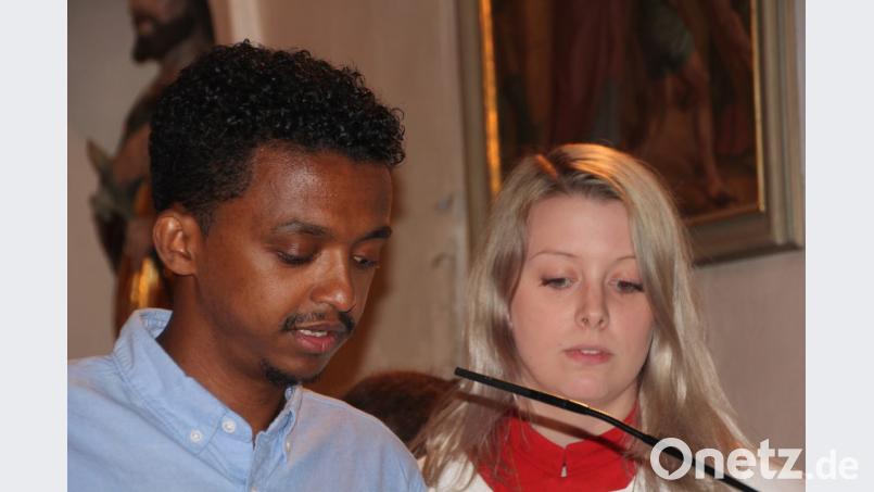 Die Fürbitten werden auf Deutsch und in einer äthiopischen Landessprache vorgetragen. Bild: kro