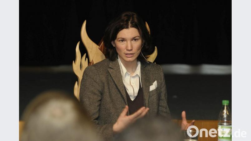 Die Landtagsabgeordnete und Parlamentarische Geschäftsführerin der Freien Wähler, Tanja Schweiger, holt überraschend ein Direkmandat bei der Bezirkstagswahl. Bild: Petra Hartl