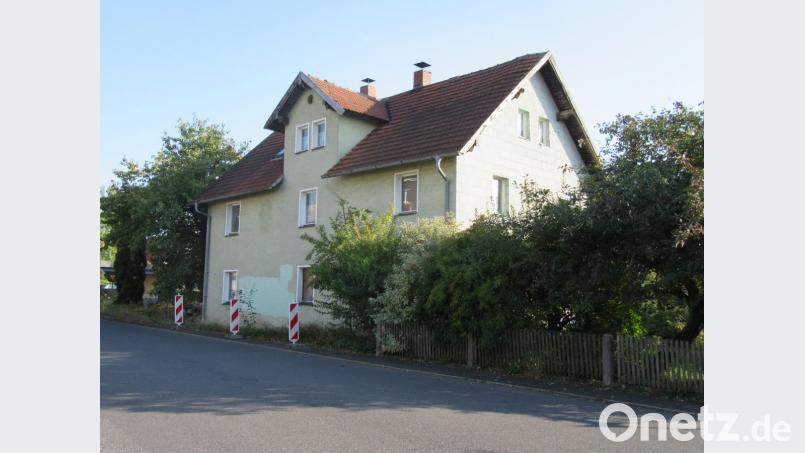 Das in den letzten Jahrzehnten zum Schandfleck verkommene Köstler-Anwesen soll bis zum Frühjahr abgerissen sein. Bild: ang