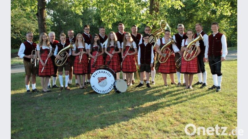 Der Musikverein Dieterskirchen feiert heuer seinen 10. Geburtstag und wird deshalb beim Jubiläums-Kreiskonzert des Nordbayerischen Musikbundes am 20. Oktober in Oberviechtach zu hören sein. Bild: exb