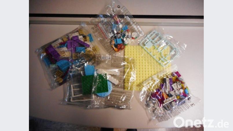 Die Zöllner in Marktredwitz fanden unter anderem gefälschte Legosteine. Bild: Bundeszollverwaltung