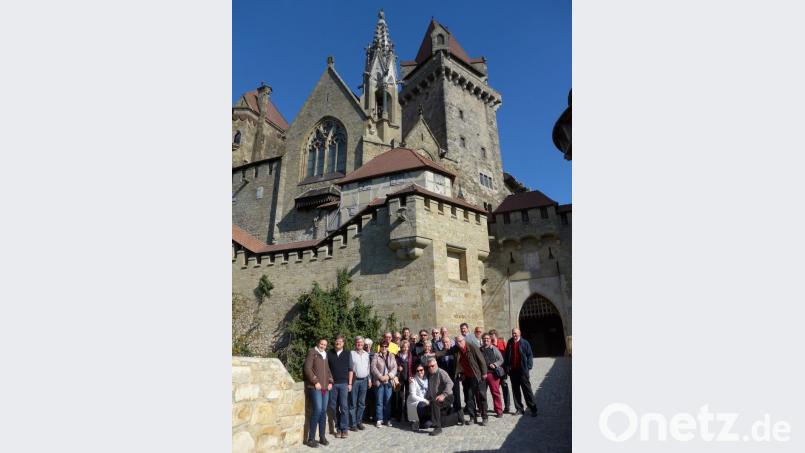 Ein Besuch der Burg Kreuzenstein in der niederösterreichischen Marktgemeinde Leobendorf gehört mit zum Besichtigungsprogramm der Kemnather Recken und Burgfrauen. Bild: hl
