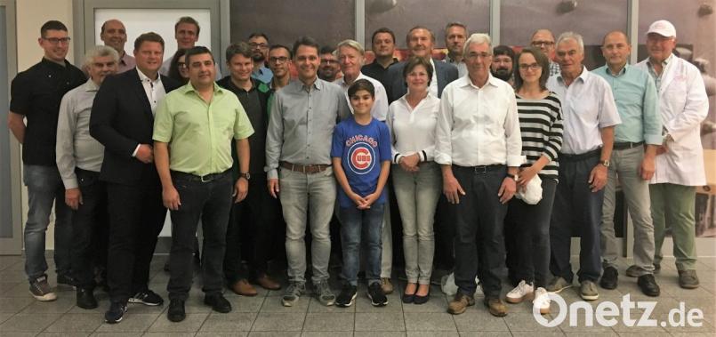 Die Besucher von der Mittelstandsunion zeigten sich beeindruckt von der Entwicklung des Backhauses Kutzer. Bild: mez