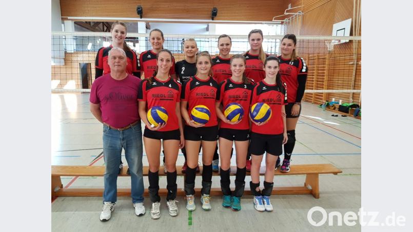 Für den TVV spielten: Alica Baier, Patricia Bauer, Julia Eger, Janina Haberkorn, Nina Kick, Kathrin Kulzer, Katharina Oikarinen, Julia Singer, Teresa Troidl und Andrea Wildenauer. Bild: exb