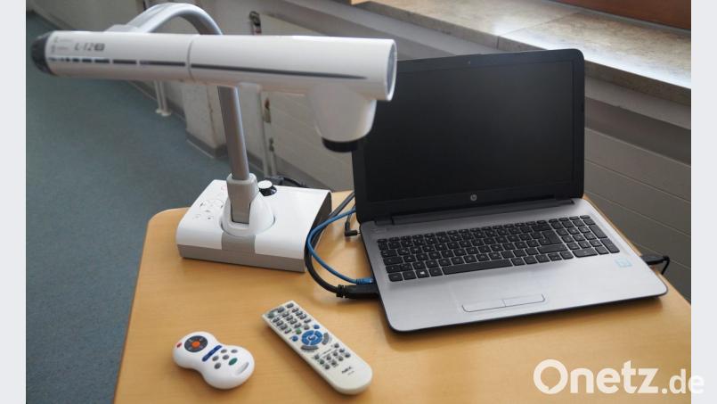 Trotz guter Ausstattung der Mittelschule sind weitere Ausgaben im IT-Bereich wie Smartboards, Dokumentenkameras und Laptops notwendig. Bild: weu