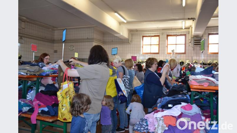Sehr gut kam der Baby- und Kinderbasar bei der Bevölkerung an. Bild: gi