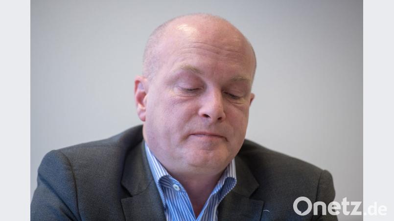 Regensburgs suspendierter Oberbürgermeister Joachim Wolbergs muss sich aktuell vor Gericht verantworten. Bild: Armin Weigel/dpa