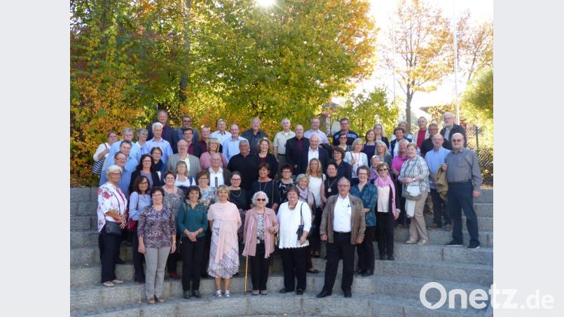 Zahlreich fanden sich die ehemaligen Schüler des Jahrgangs 1957/58 zum Klassentreffen in Erbendorf ein. Bild: njn