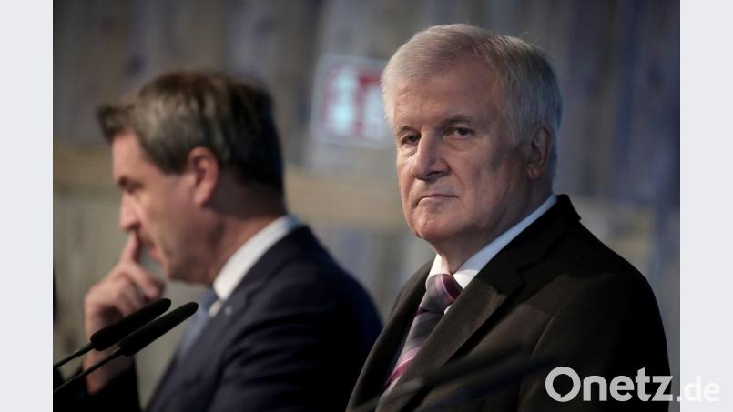 Ministerpräsident Markus Söder (links) und der CSU-Parteivorsitzende und Bundesinnenminister Horst Seehofer. Bild: Michael Kappeler/dpa