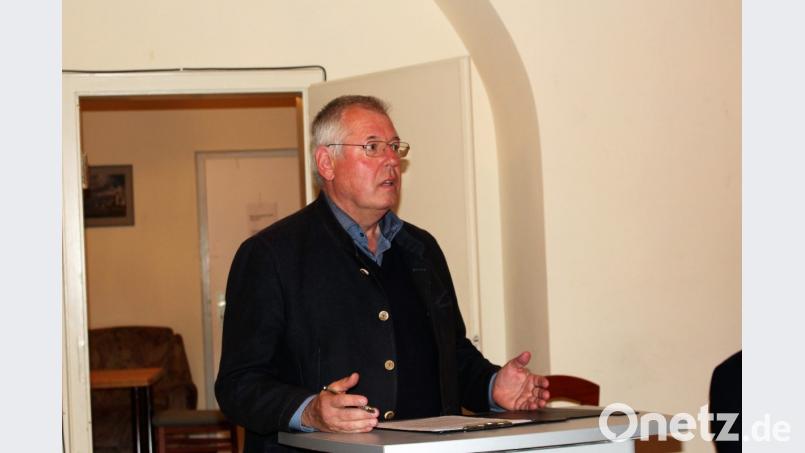 Pfarrer Dr. Johannes Blohm stellt Fragen zum Wachstum kirchlicher Gemeinden in der israelischen Kultusgemeinde. Bild: Williamson, Dagmar