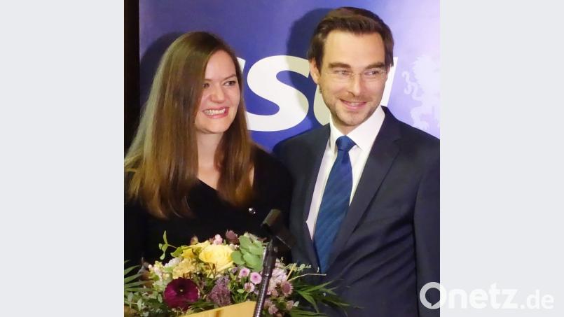 Nach der überzeugenden Wahl zum Landtagsabgeordneten am Sonntag gibt Stephan Oetzinger das Bürgermeisteramt in Mantel zurück. Seine Frau Barbara trägt die Entscheidung mit. Bild: Wieder