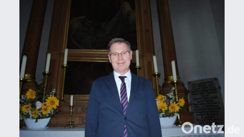 Die evangelische Stadtkirche ist seit gut sechs Monaten der Arbeitsplatz von Pfarrer Dieter Schinke. Bild: tss