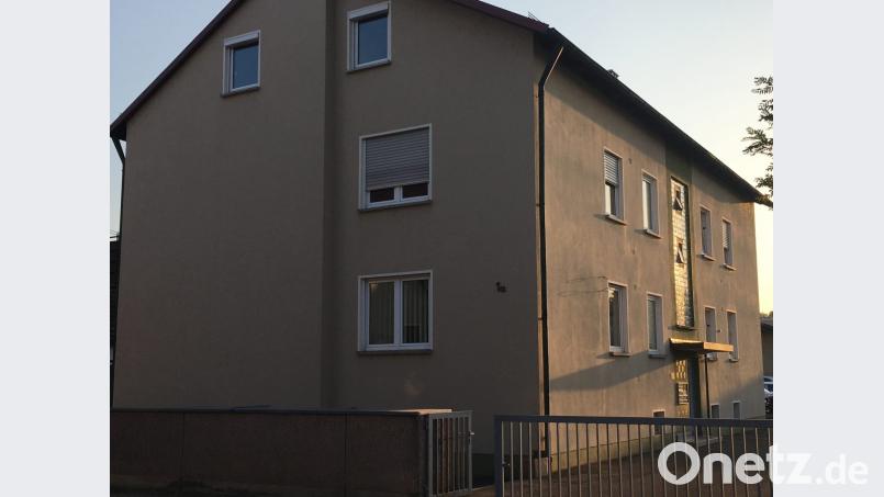 Das Wohnhaus neben dem Fabrikareal ist bis auf eine Wohnung dauerhaft vermietet. Bild: ihl