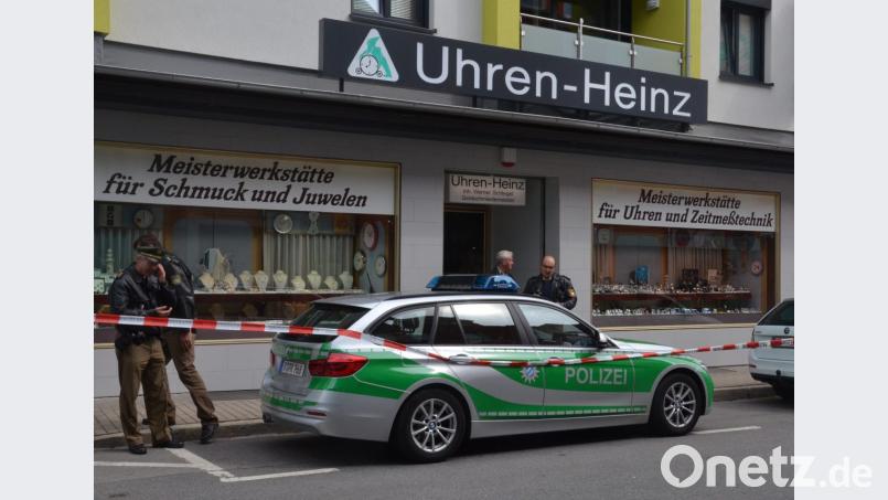 Ob Hammerweg, „Rio“, Tännesberg – oder Uhren Heinz: Das K2 der Weidener Kripo konnte alle schweren Überfälle der jüngsten Zeit klären. Bild: Helmut Kunz