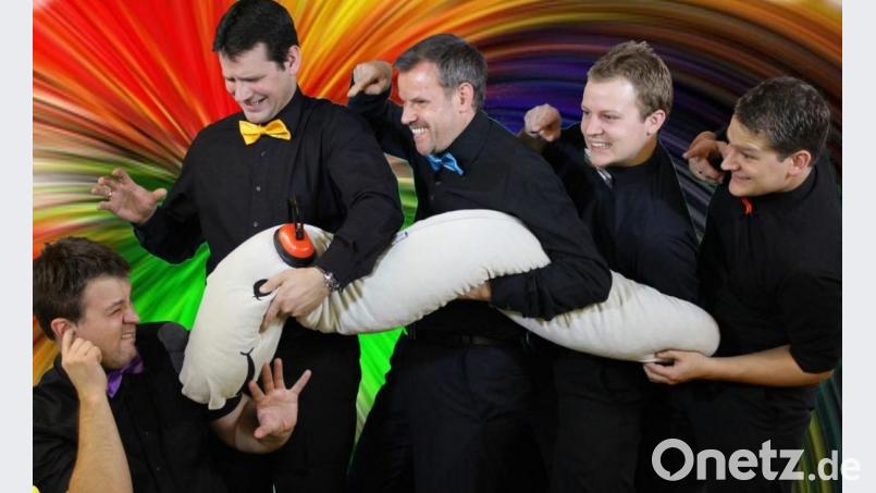 Nicht nur einen Ohrwurm haben Bertomijo im Repertoire: Die A-cappella-Band gastiert am Samstag, 10. November, in Ehenfeld. Bild: exb