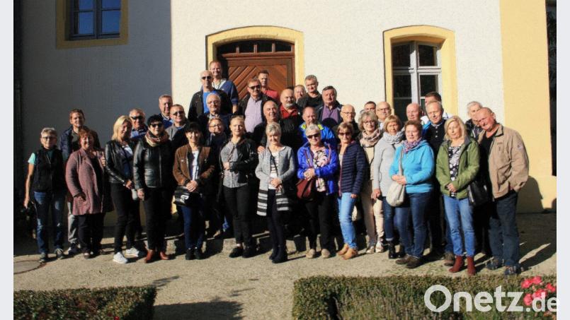 Die Besichtigungstour startete am Museumsquartier (Bild). Danach begleiteten Jola Glasner und Fabian Polster (von links) die Gäste aus Polen auf ihrer Erkundungstour durch den Landkreis. Bild: wro