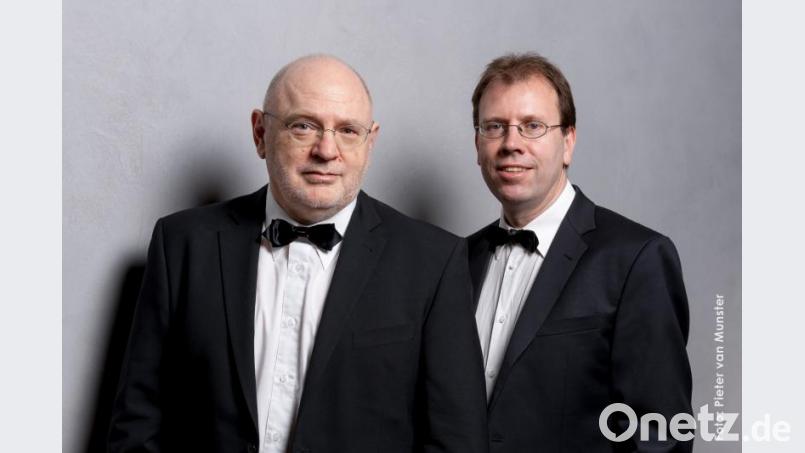 Zum Abschluss des Festivals präsentieren die Pianisten Christoph Ewers (links) und Michael Kuhn Lieder von Schubert, Schumann, Brahms und Wolf, als besondere Fassung für Klavier zu vier Händen. Bild: Pieter van Munster