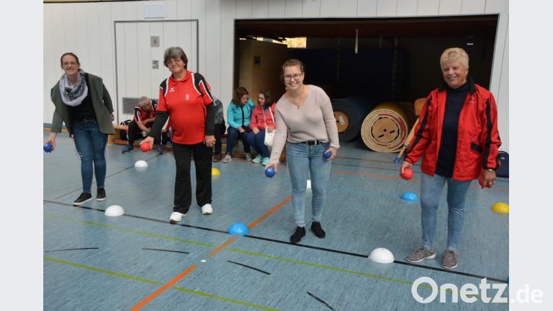 Das wohl größte Interesse am Sporttag fand das Hallenboccia. Bild: jr