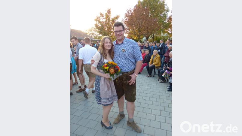 Das neues Oberkirwapaar Lisa und Jonas. Bild: hme