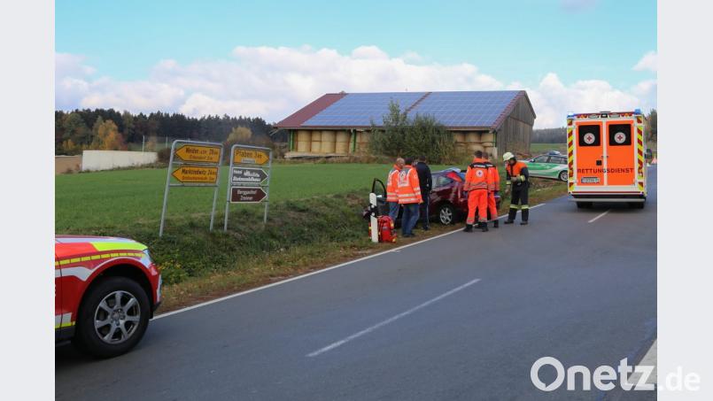 Verkehrsunfall bei Wetzldorf Bild: rw