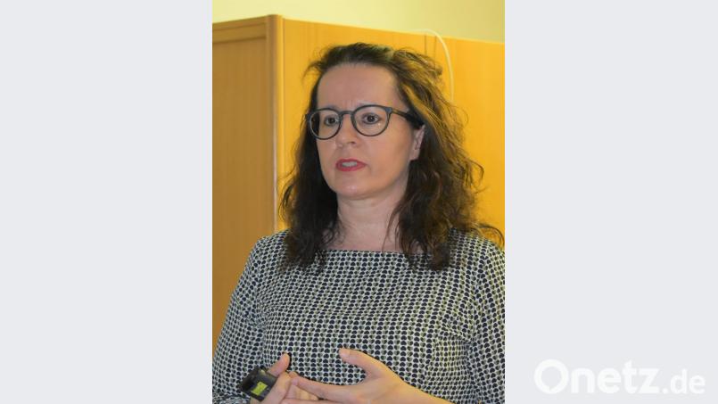 Dr. Barbara Scharnagl referiert im Jugendheim über die Traditionelle Chinesische Medizin. Bild: rgr