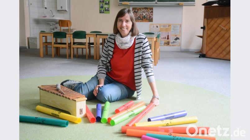 Musikalische Früherziehung ist genau ihr Ding. Musikschulleiterin Luise Janhsen legt schon bei Babys, die den &quot;Musikgarten&quot; besuchen, den Grundstein für den Spaß an der Musik. Bild: Gabi Schönberger