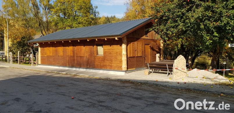 Die Krieger- und Soldatenkameradschaft im Ortsteil Böhmischbruck hat sich mit der Errichtung eines Vereinsheims einen eigenen Bereich geschaffen. Bild: dob