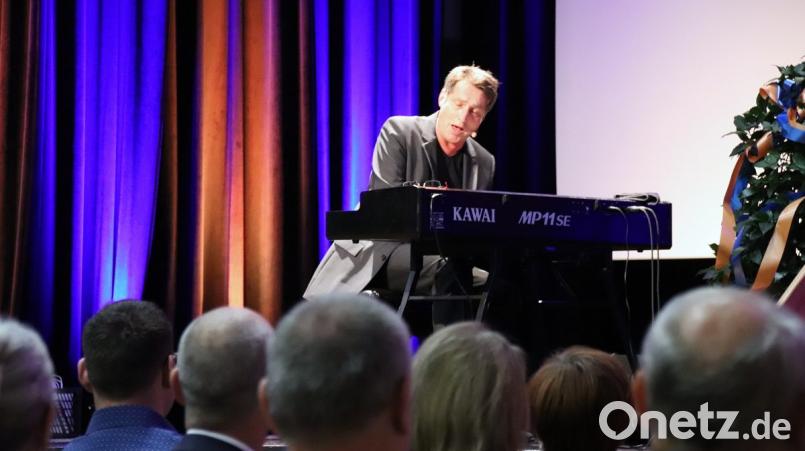 Martin Klapheck ist ein guter Pianist, der mit viel Humor seine Wege zum Glück beschrieb. Bild: Thomas Dobler