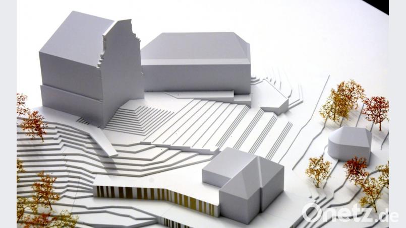 So könnte die „neue“ Bergwirtschaft aussehen. Deutlich ist der Erweiterungsbau zu erkennen, der die bisherigen Gasträume um einen großen Saal ergänzt. Bild: Stephan Huber