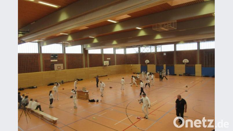 Es gab jede Menge Duelle beim „Oberpfälzer Fechtertag“. 	Bild: exb Bild: exb