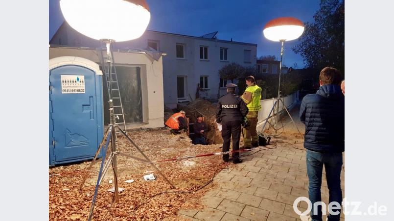 Die Polizei ist im Einsatz und sperrt die Fundstelle ab. Bild: Alexander Auer