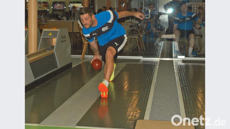 Die Weidener Kegler (im Bild Kapitän Dennis Greupner) treten am Samstag bei Angstgegner FSV Erlangen-Bruck an. Bild: otr