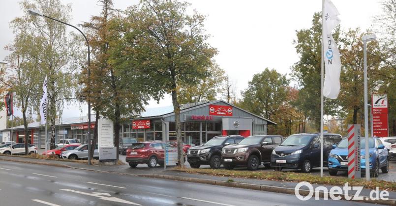 Vorerst nur noch bis zum Jahresende hat Weiden im Stadtnorden ein Nissan-Autohaus. Die Firma Bücherl konzentriert sich auf ihre Standorte Rötz und Regensburg. Bild: Wolfgang Steinbacher