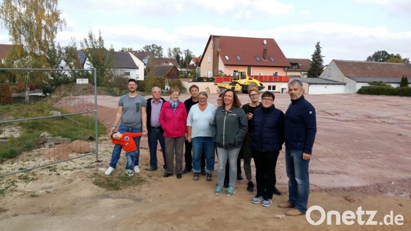 Auf dem ehemaligen Hupfer-Anwesen in der Ortsmitte in Traßlberg soll nach Meinung der Poppenrichter SPD ein Modellprojekt Senioren-/Generationenwohnen entstehen. Bild: wwl