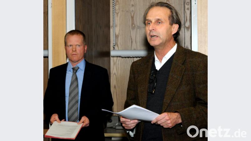 Eröffnung der Ausstellung &quot;Menschen im Krieg&quot;.Die Oberpfalz 1618 bis 1648 im Staatsarchiv in Amberg. Im Bild Jochen Rösel (links) und Michael Ritz (rechts). Bild: Stephan Huber
