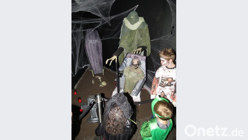 Gruseliges gehört auch zur Halloween-Party. Bild: Dobmeier
