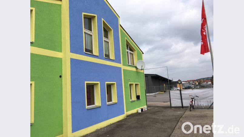 Der &quot;Club Swan&quot; eröffnet am Mittwoch, 31. Oktober. Im Hintergrund baut die Tanzschule Theuerl ein neues Studio. Bild: ihl