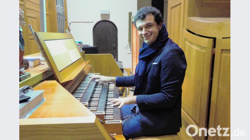 Paolo Oreni bei seinem Konzert an der Jann-Orgel. Bild: exb