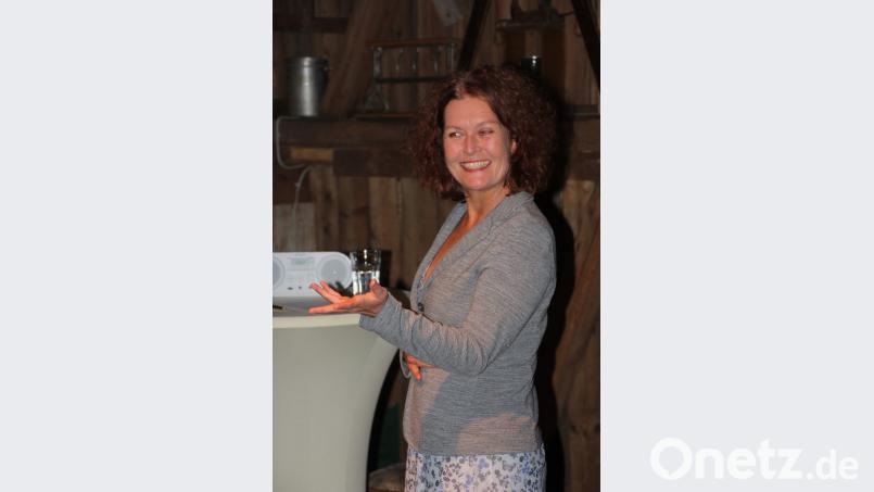 Mit ihrem offenen Lachen steckt Annette von Bamberg das Publikum an. Bild: kro
