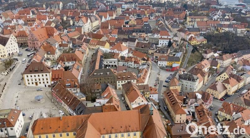 Schlechte Zeiten für Leerstände in der Sulzbacher Altstadt, denn die Kommune setzt nun ein Förderprogramm zu deren Beseitigung aufs Gleis. Nur die endgültige Zustimmung des Stadtrat steht zwar noch aus, gilt aber schon jetzt als sicher. Bild: Thilo Hierstetter