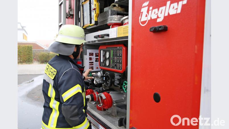 Nicht nur Tragkraftspritzen, auch festeingebaute Pumpen muss man bedienen können. Bild: egl