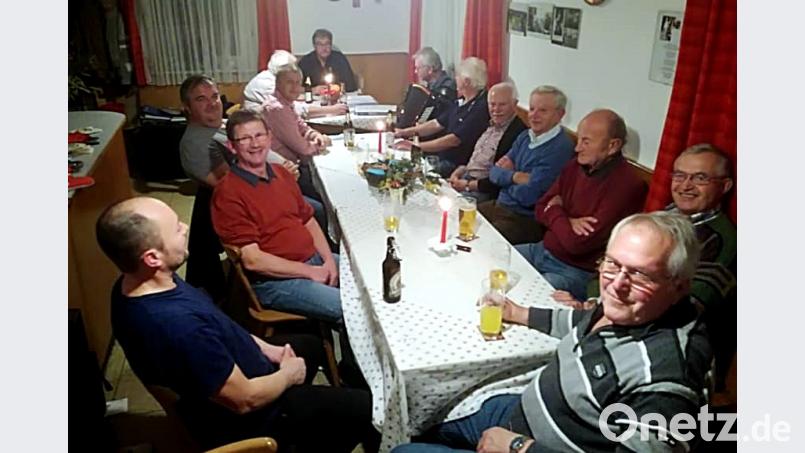 Singen zur Geselligkeit nach der Wanderung. Bild: zer