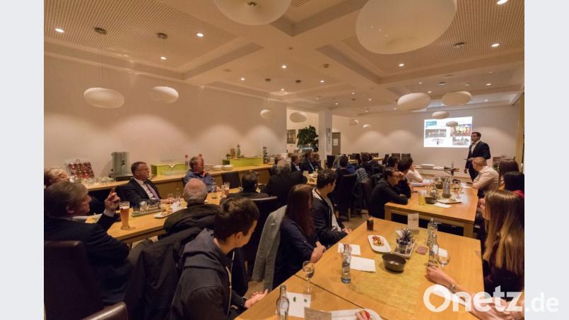 Bei der Sitzung ließ der Jugendrat Bilder statt vieler Worte sprechen. Bild: dtr