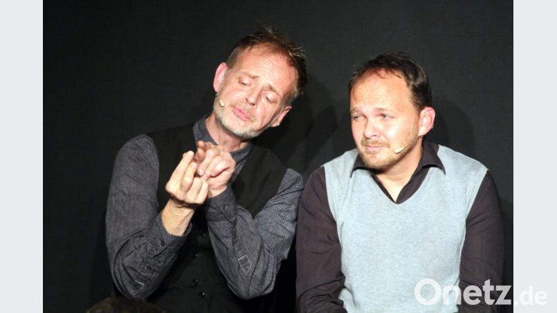Das österreichische Kabarett-Duo BlöZinger lieferte im Nabburger Schmidt-Haus einen gelungenen Auftritt ab. Bild: stg