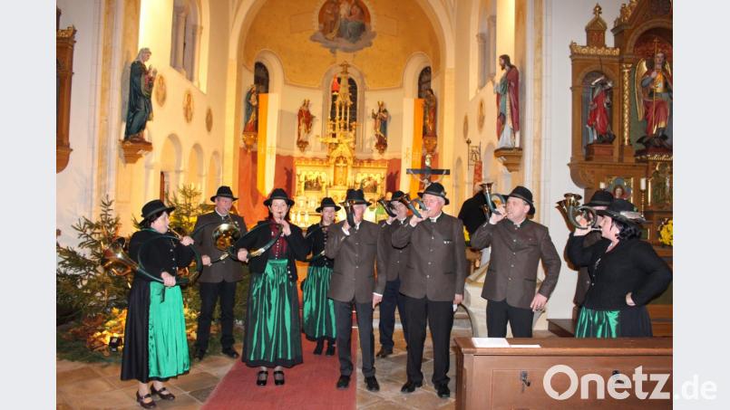 Die Jagdhornbläser werden die Hubertusmesse in Seebarn gestalten. Bild: exb