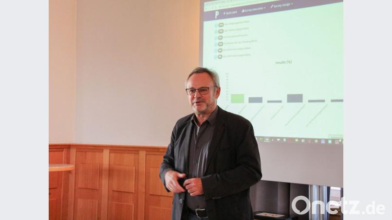 Professor Jürgen Handke ist ein ausgewiesener Experte beim Thema Digitalisierung der Lehre. Bild: Wiesel/OTH Amberg-Weiden