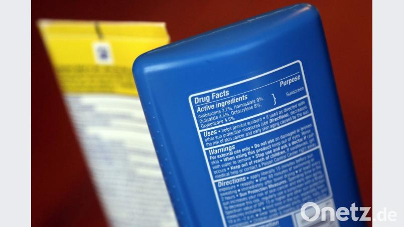 Um die Korallenriffe zu schützen wird Palau bald viele Arten von Sonnenschutzmitteln verbieten. Foto: Marcio Jose Sanchez/AP/Illustration Bild: Marcio Jose Sanchez