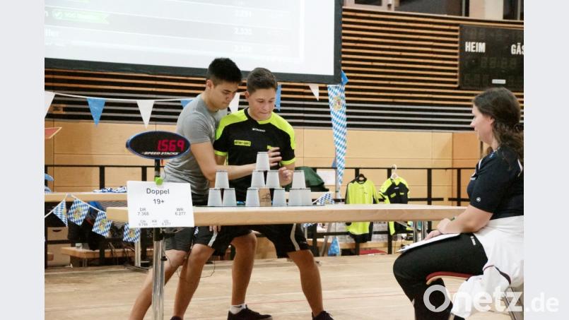 Nicolas Werner (re) zusammen mit Con Nguyen auf Rekordjagd im Doppel. Bild: bkr