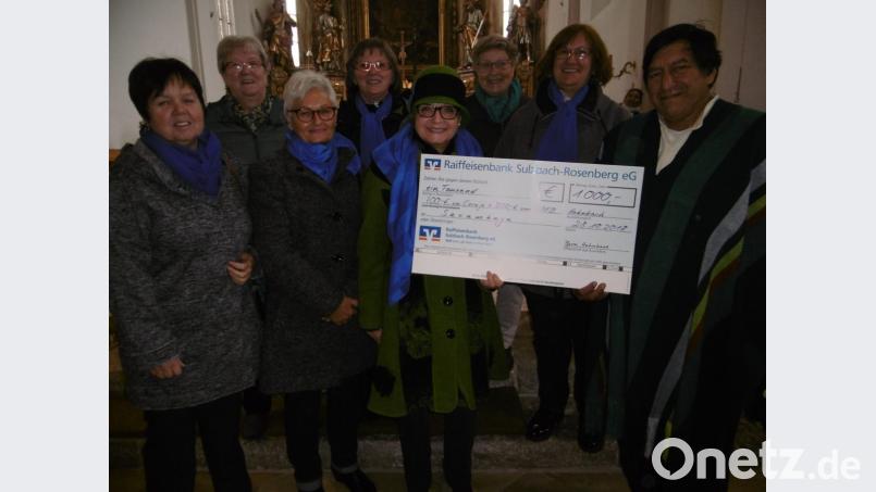 Ein 1000-Euro-Scheck für das Solarprojekt in Independencia. Bild: mma